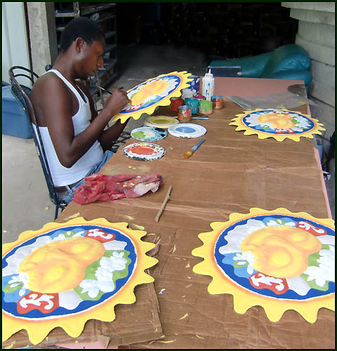 Haitian artist - Painting tropical metal art - Haitian steel drum art. . - www.tropicdecor.com